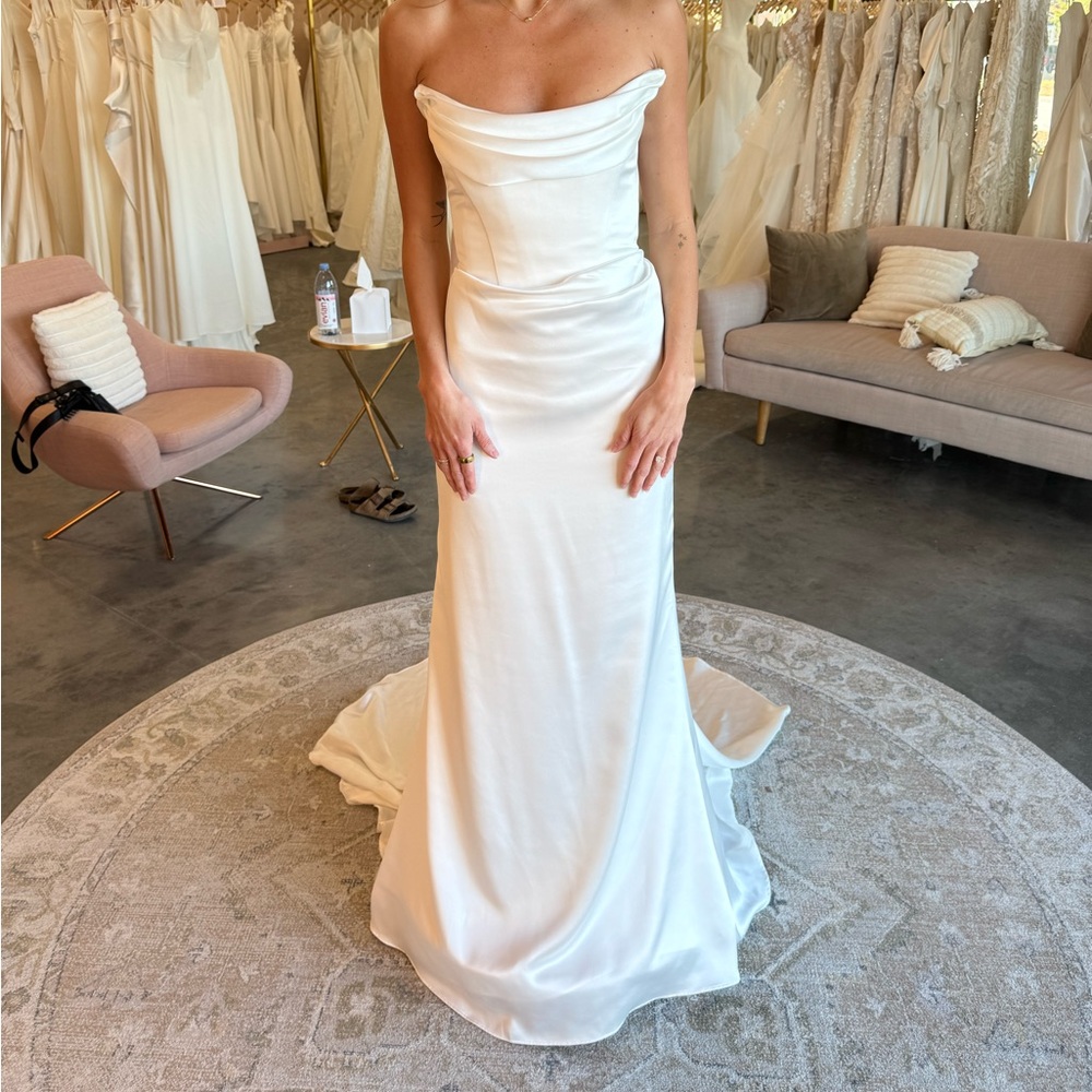 Ren Hue Ava Wedding Gown